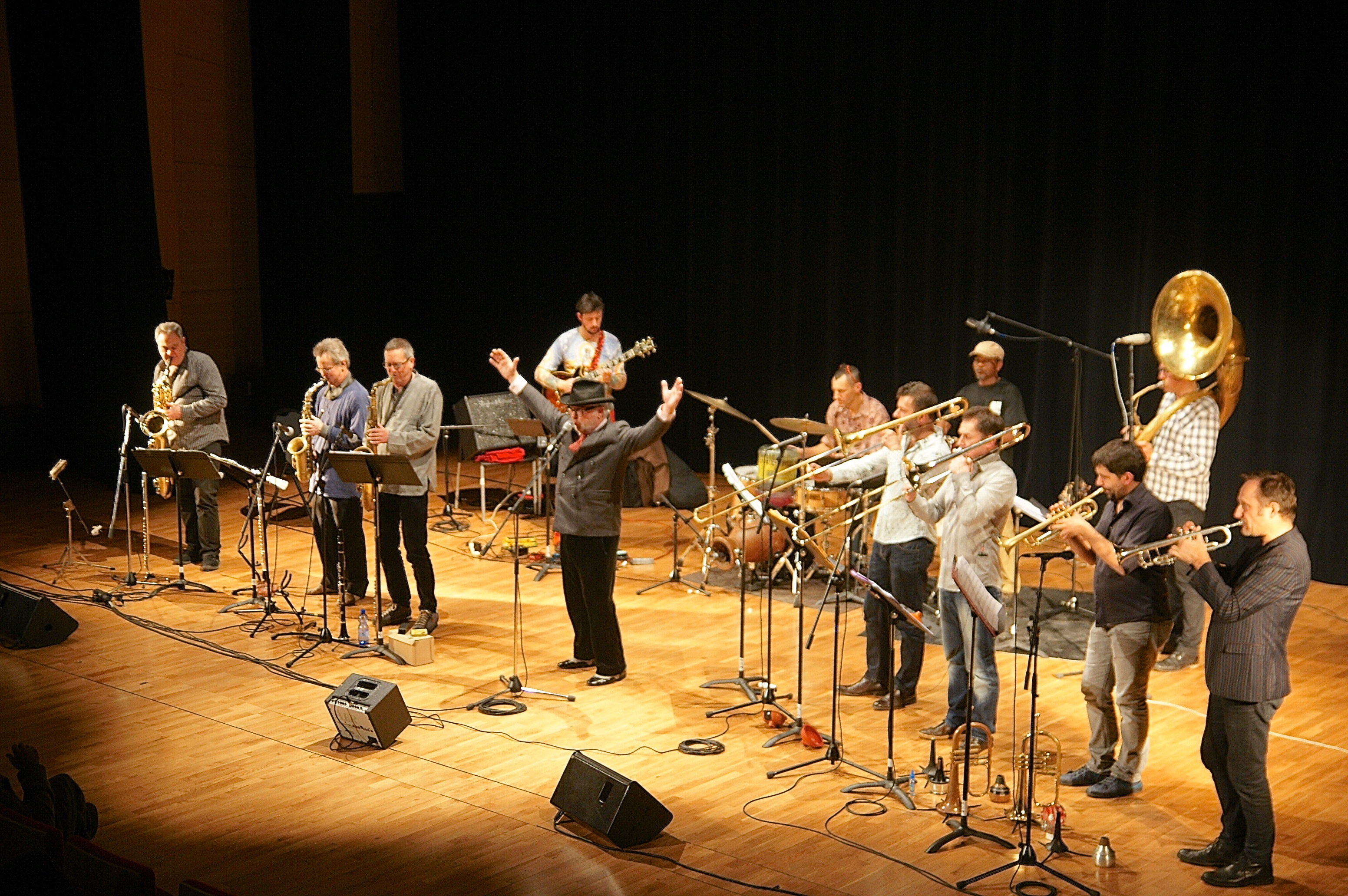 Orchestre De La Lune Le Studio De L Ermitage